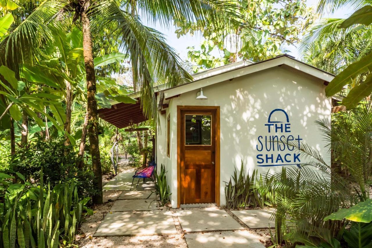 Отель The Sunset Shack Носара Экстерьер фото